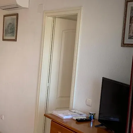 Service Lazaro Topacio 3 Apartmán *